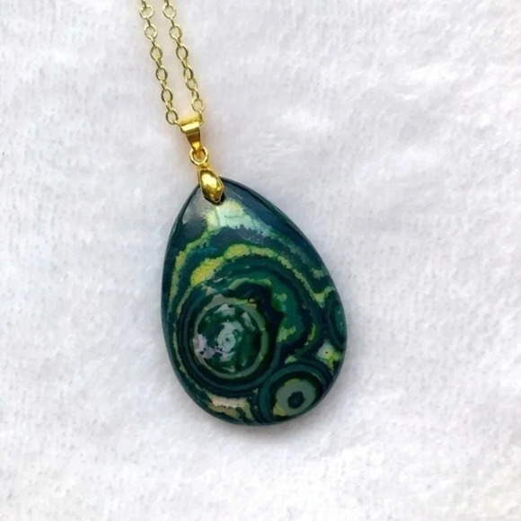 Green, White & Yellow Fire Agate 10k Gold Necklace NWT - Picture 1 of 2